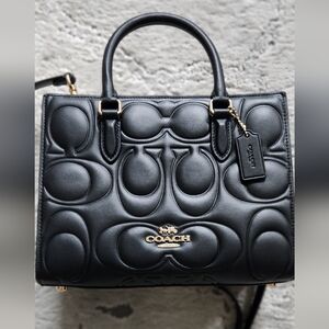 Maggie Small Tote Bag In Signature Leather